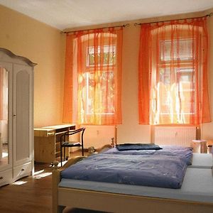 Kamer met een Queen Size Bed